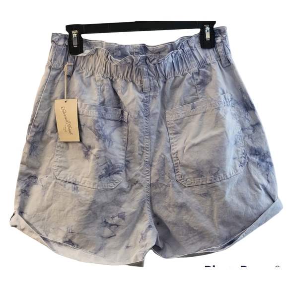 Universal Thread High rise blue cloud tie dye shorts Blue Size M - Picture 6 of 10